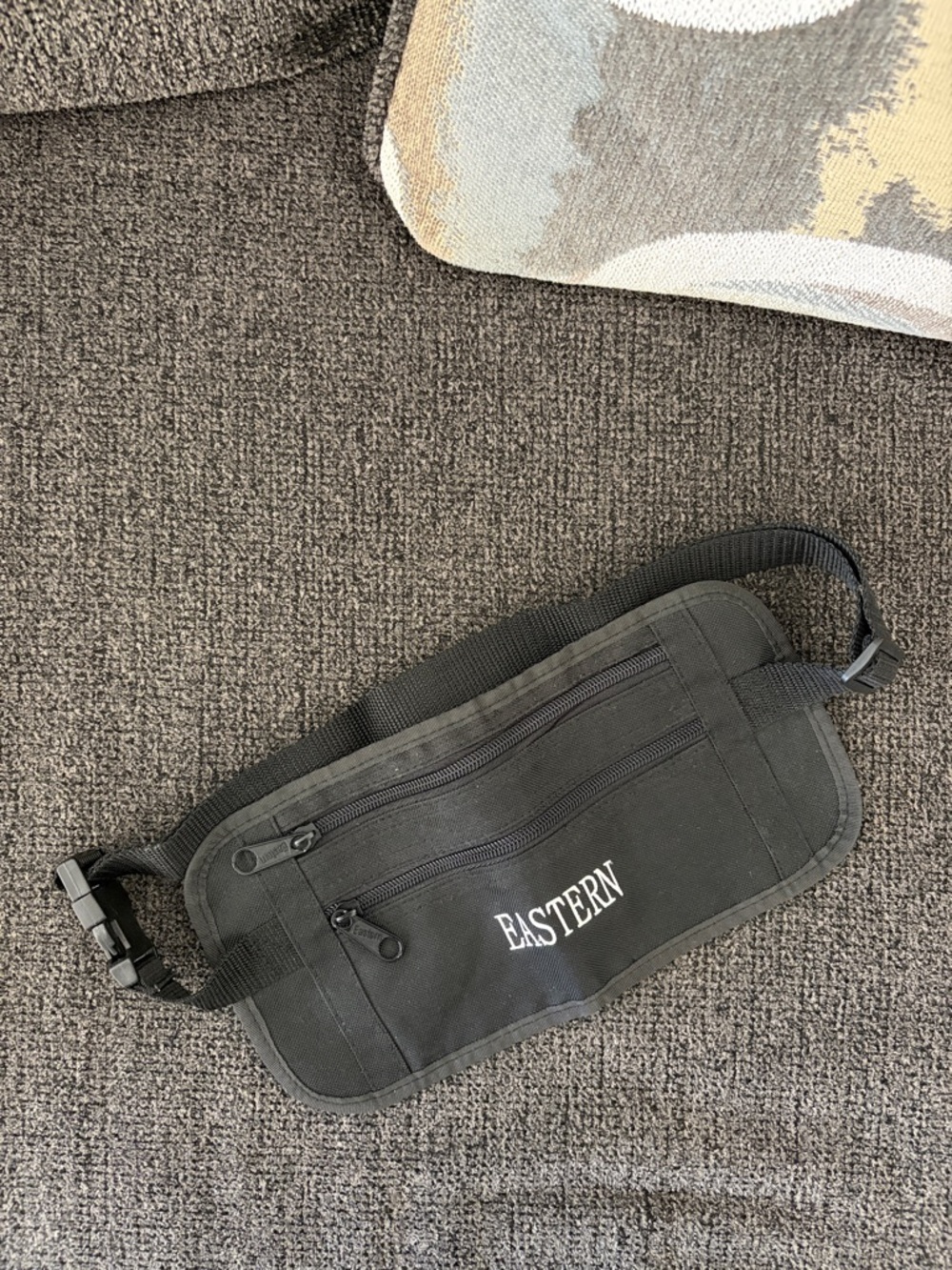 Eastern fanny pack